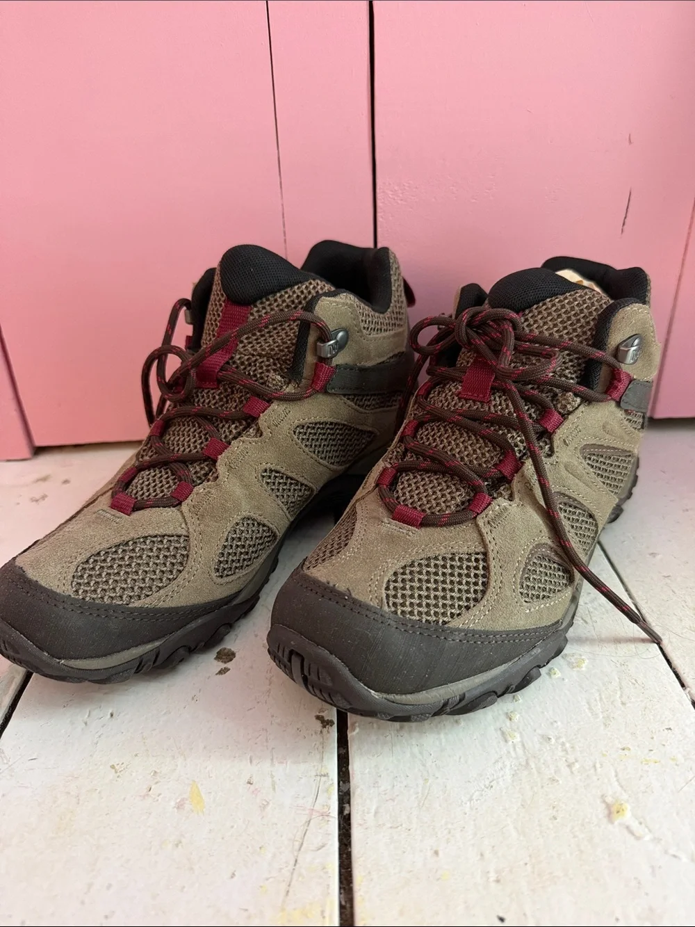 BRAND NEW!!! Merrell Olive Green and Burgundy Waterproof Hiking Boots